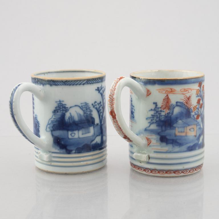Six pieces of Chinese porcelain, Qing dynasty, 18th-19th century.