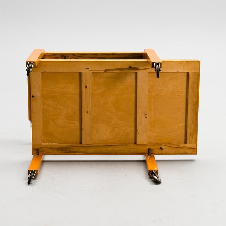 ALVAR AALTO, TARJOILUVAUNU NR 99. Suunniteltu Artekille noin 1935.