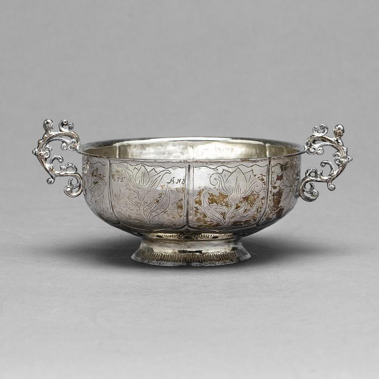 A Swedish 18th century silver brandy-bowl, mark of Anders Menell, Kalmar 1771.