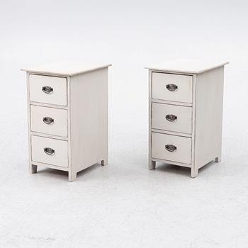 Bedside tables/chests of drawers, a pair, contemporary.