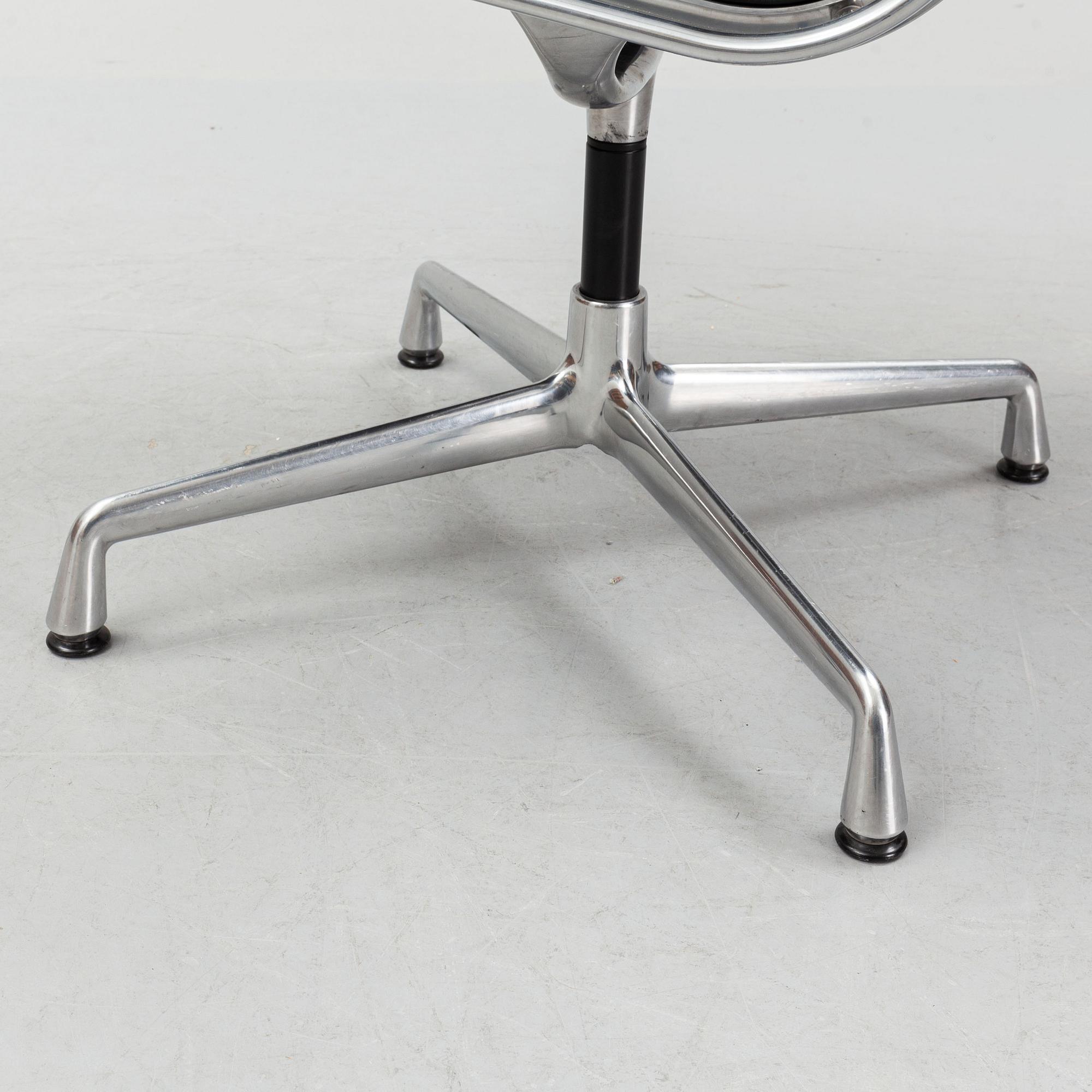 Charles and Ray Eames, desk chair, "EA 108" Vitra, 2005.