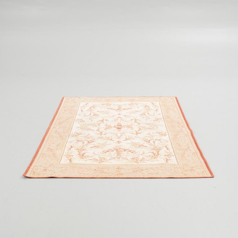 Laura Ashley, rug, machine-made, 234 x 156 cm.
