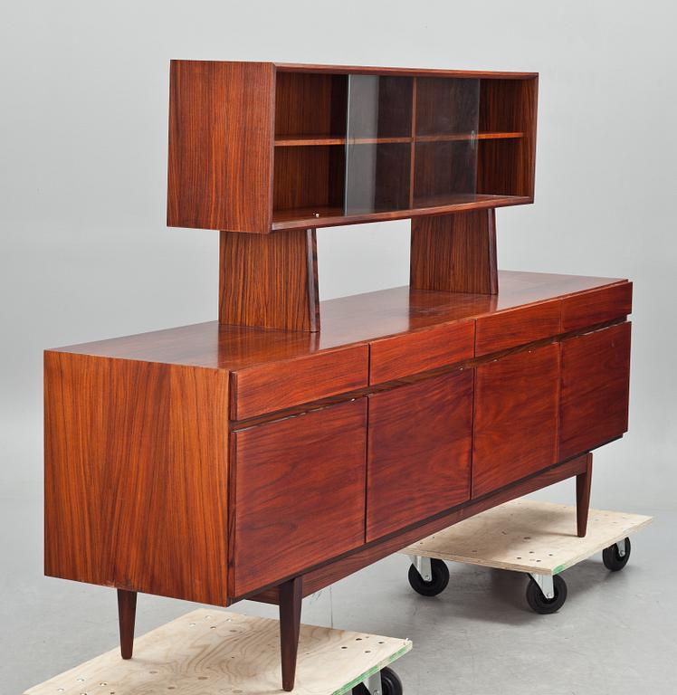 SIDEBOARD, Ib Kofoed Larsen, Faarup Möbelfabrik. Danmark, 1960-tal.