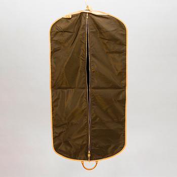 LOUIS VUITTON Monogram canvas Garment Cover / Bag.