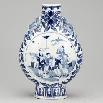 PILGRIMSKRUS, porslin, Kina, 1800-tal.