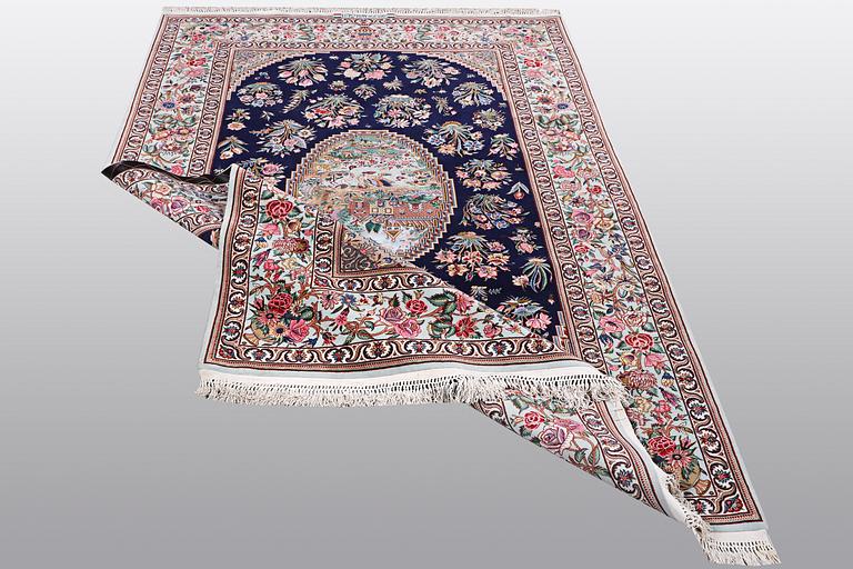 Matta Isfahan, part silk, ca 206 x 142 cm Signerad: hussien Rahimi.