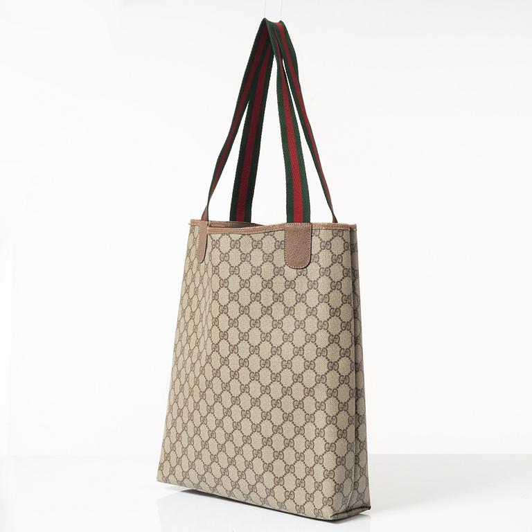 Gucci,.