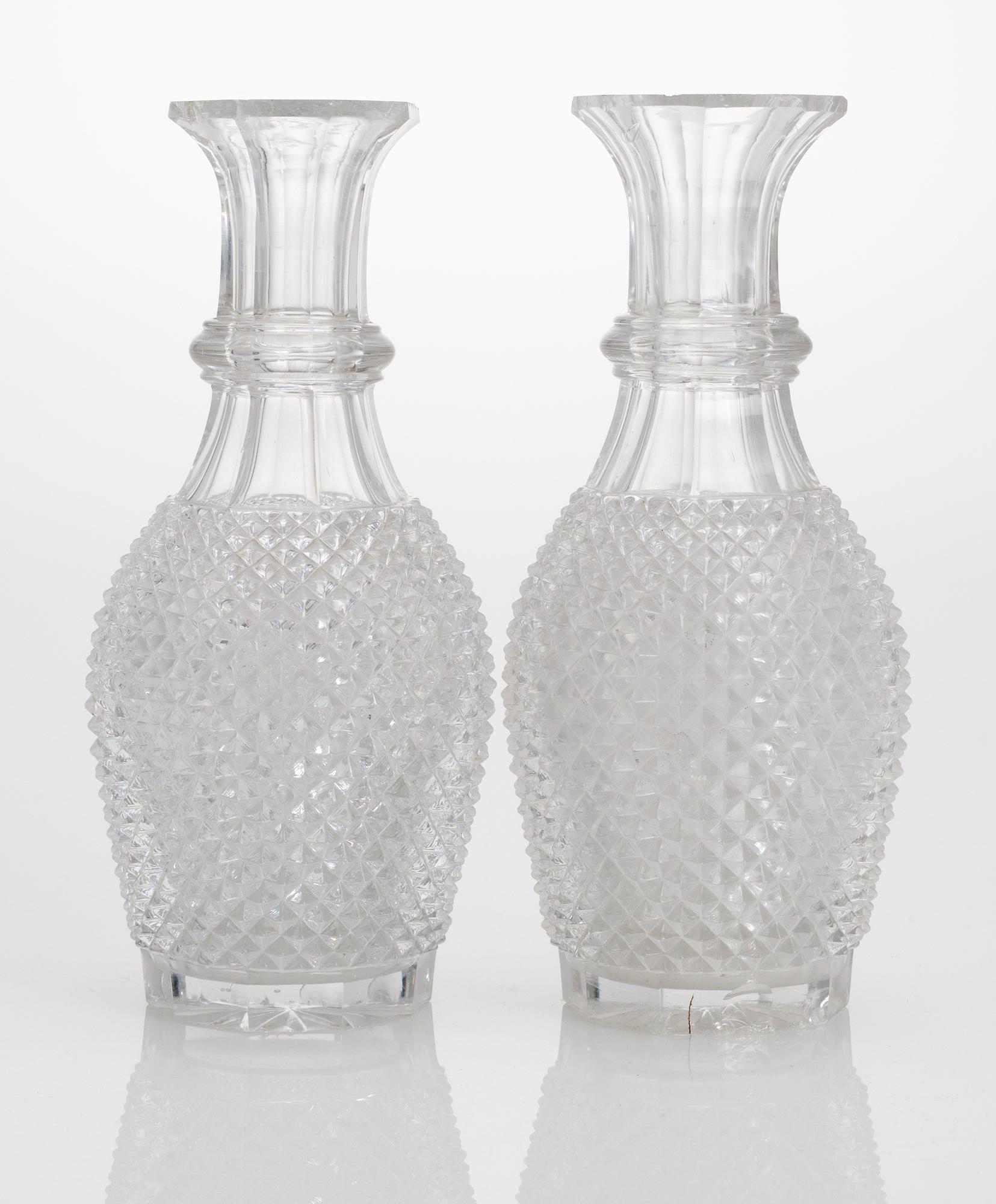 FLASKOR, ett par, glas. Empire.