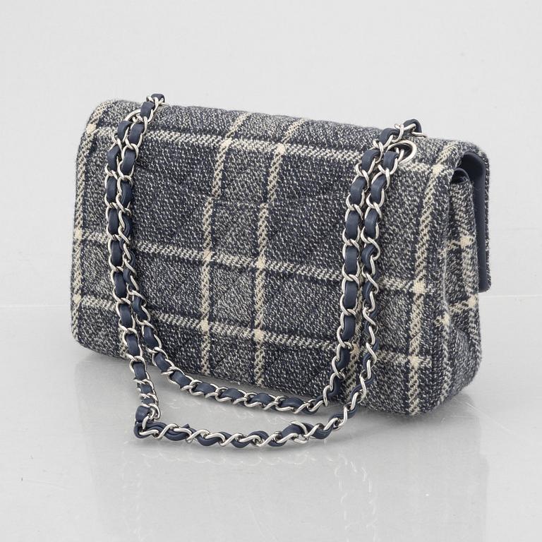 Chanel, A tweed "Medium Double Flap Bag", after 2022.