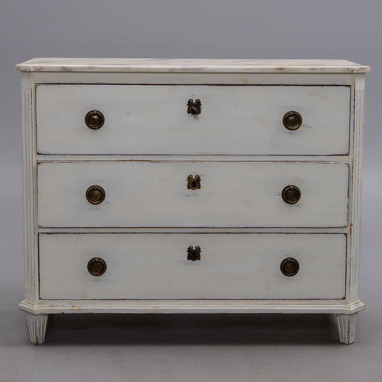 BYRÅ, gustaviansk stil, 1900-talet senare hälft.