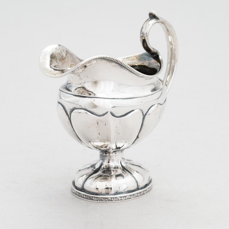 Johan Hellgren, gräddkanna, silver, Kristinestad, 1843.
