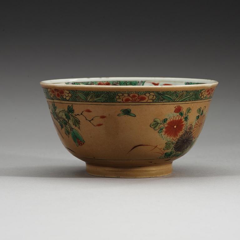 A famille verte bowl, Qing dynasty, Kangxi (1662-1722).