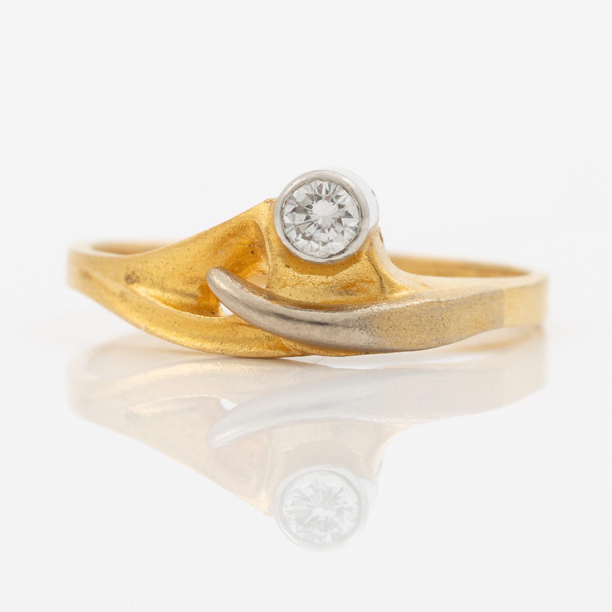 Lapponia, ring 18K gold set with a round brilliant-cut diamond, Finland 1978.