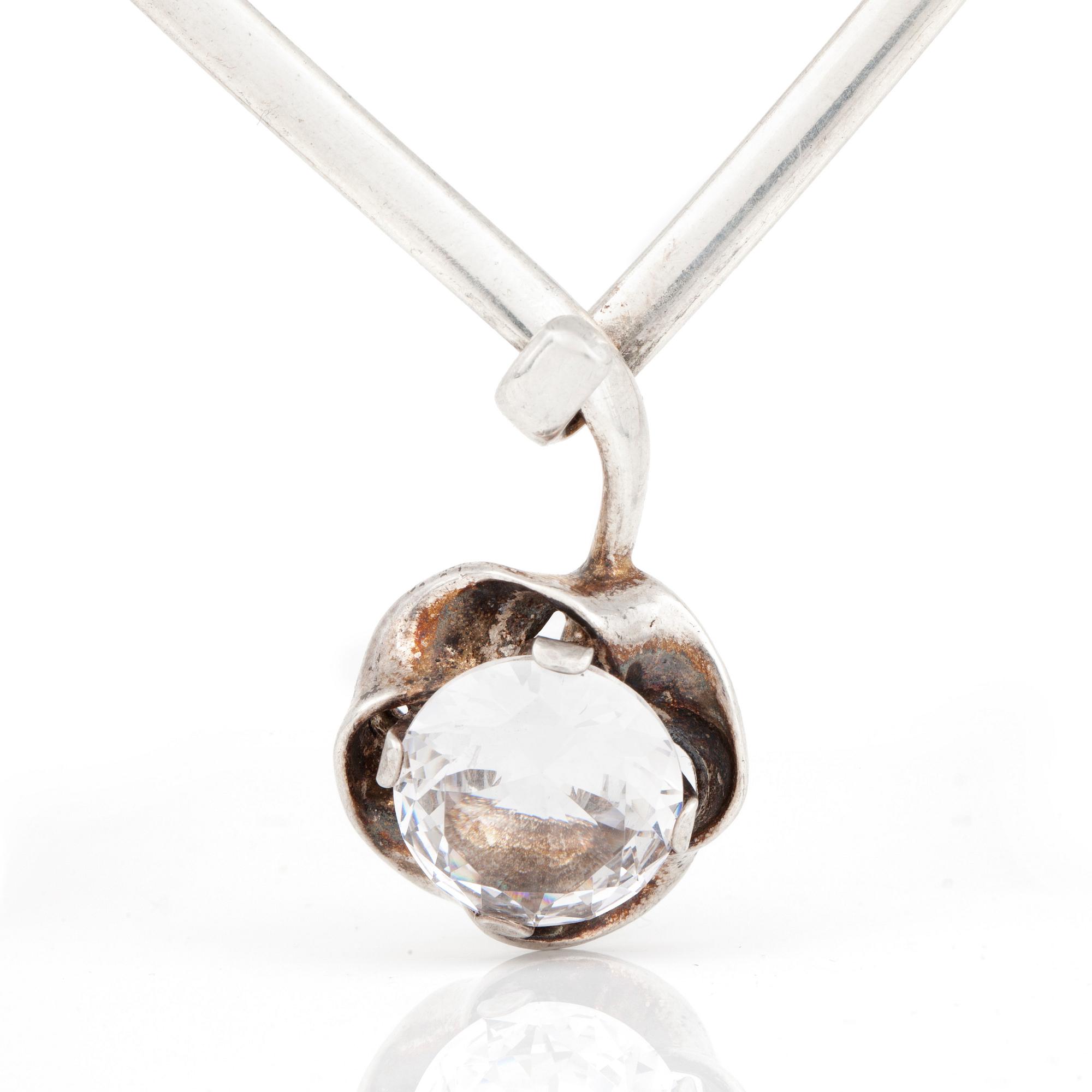 HALSRING, sterlingsilver samt bergskristall, Alton, 1974. Tot vikt ca 40,8 gram.