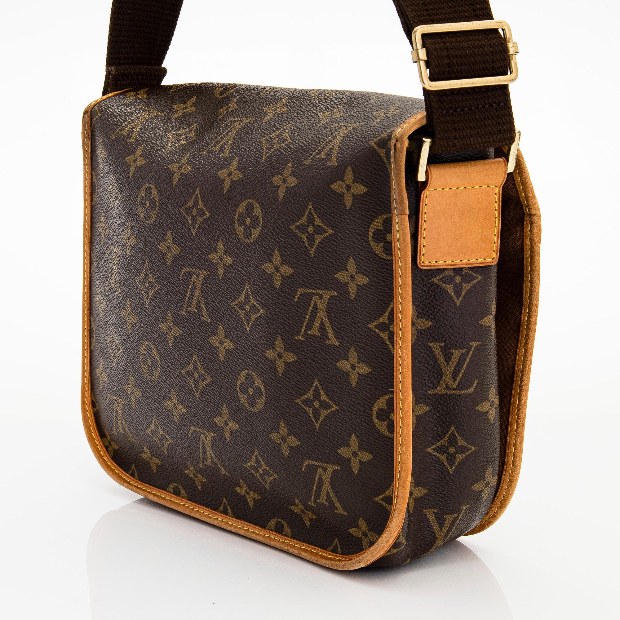 Louis Vuitton, väska, "Bosphore Messenger PM".