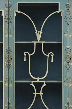 Carl Malmsten, a Swedish Grace showcase cabinet, cabinetmaker Albin Johansson, Stockholm, for Villa Kvikkjokk, 1927.