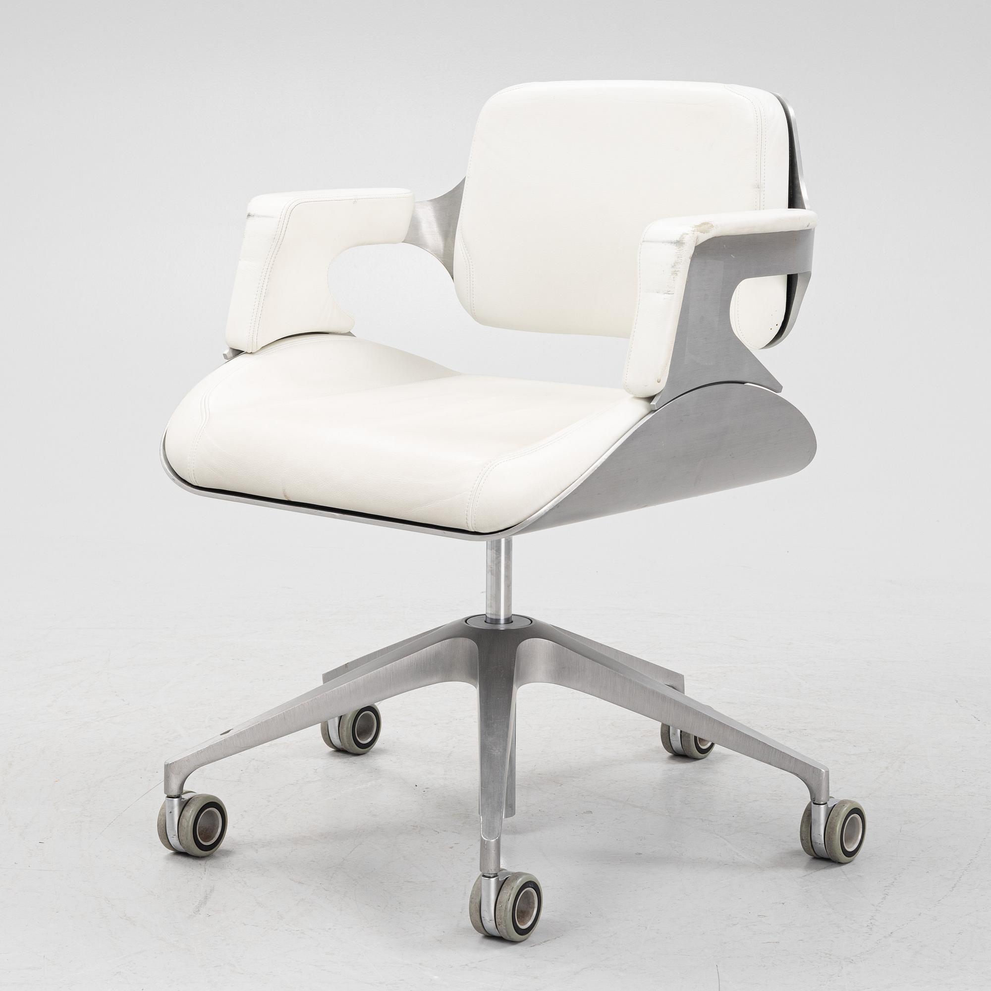 Hadi Teherani, a 'Silver 162S' desk chair, Interstuhl, Germany.