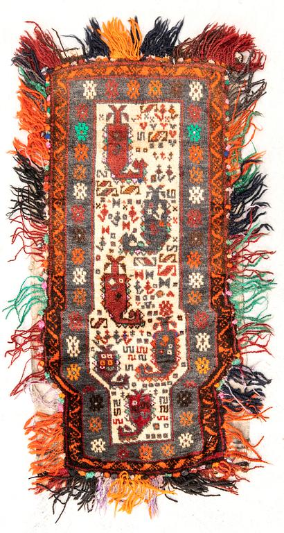 Carpet Bakthiari Sofreh old 64x36 cm.