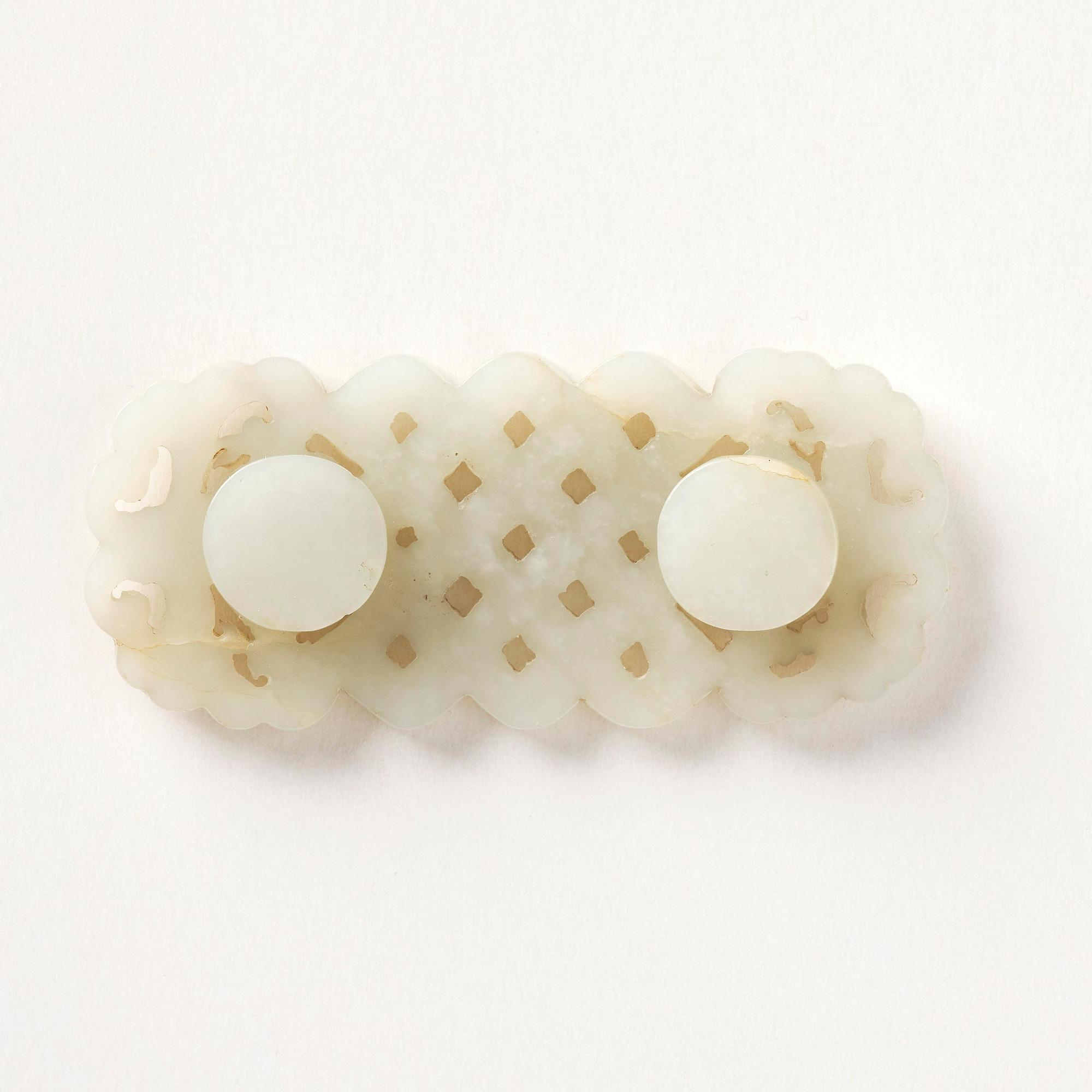 Penselbad och bältesspänne, nefrit.  Qingdynastin.