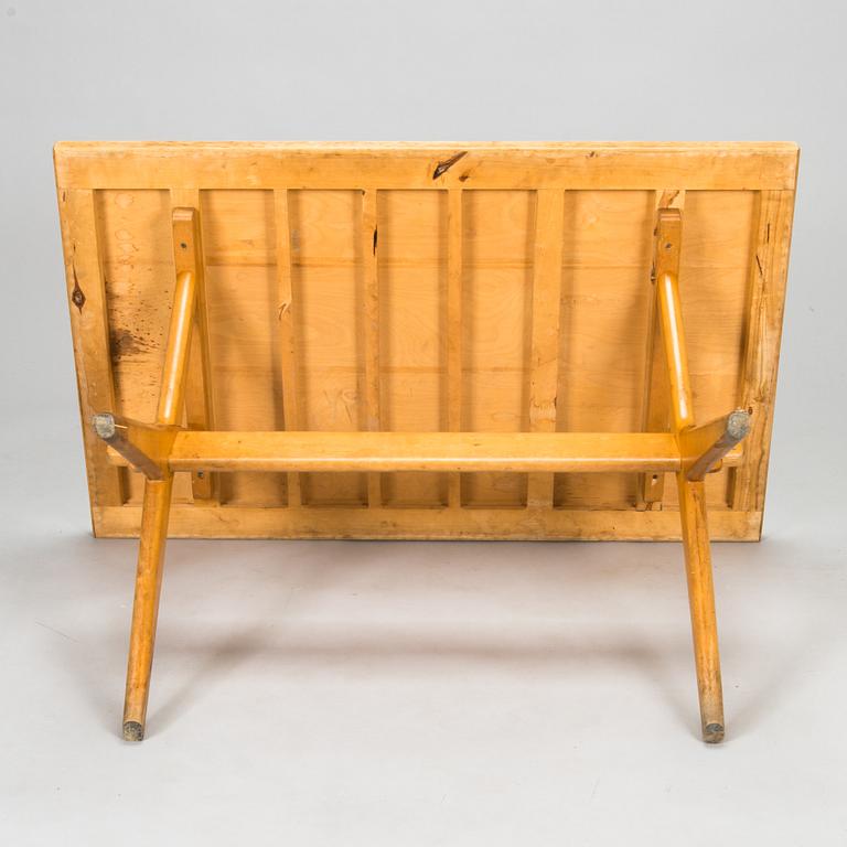 Ilmari Tapiovaara, 1940s X-legged table for Keravan Puuteollisuus, Finland.