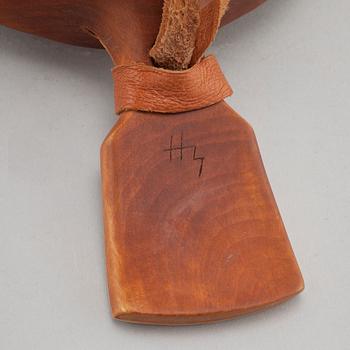 A cup by Erland Hedman, signed.
