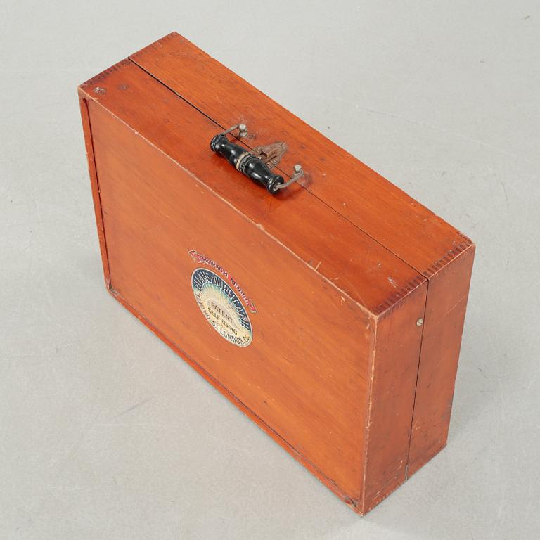 MIMEOGRAF, Ellam's Duplicator, "Diaphragm Model", omkring sekelskiftet 1900.