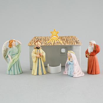 JULKRUBBA, 16 delar, biskviporslin, efter Jenny Nyström, utgiven av Kalmar Läns Museum.