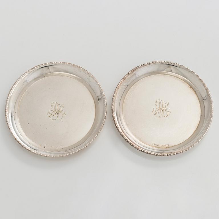 A 12-piece set of silver glass coasters, Kultakeskus, Hämeenlinna 1952. In original fitted case.