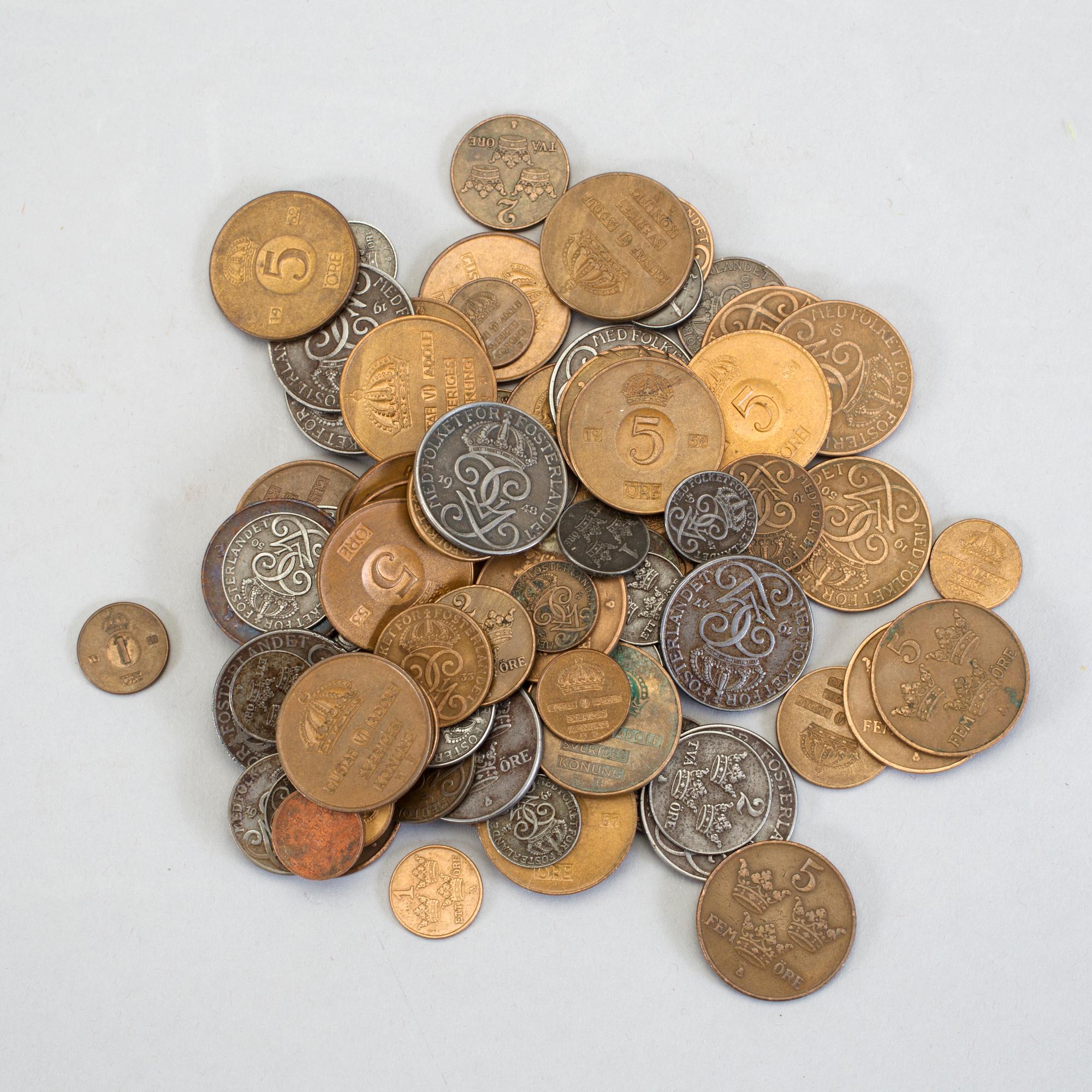 PARTI KOPPARMYNT och JÄRNMYNT, Sverige, 1800- och 1900-tal. Total vikt ca 13500 g inklusive fodral mm.