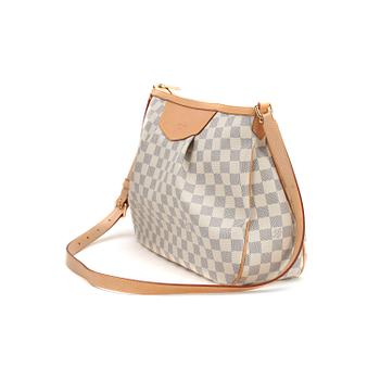 LOUIS VUITTON, axelremsväska, "Siracusa MM".