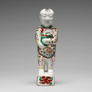 144. A porcelain figure, Qing dynasty, Kangxi (1662-1722).