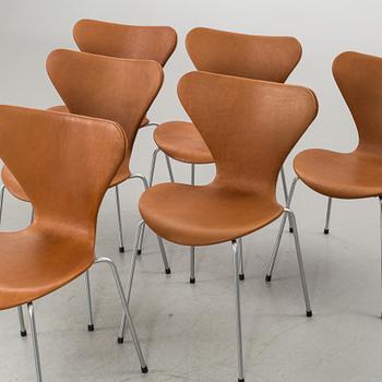 ARNE JACOBSEN, a set of six Sjuan chairs.