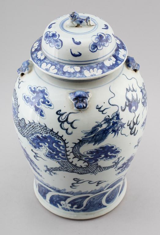 LOCKURNA, porslin, Kina, Sen Qingdynasti, 1800-tal.