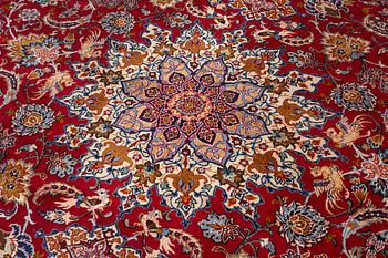 A Najafabad carpet, ca 391 x 311 cm.