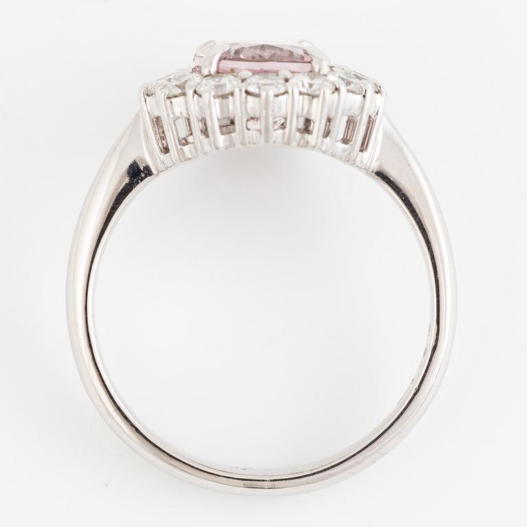 Ring, carved 18K white gold with morganite and brilliant-cut diamonds.