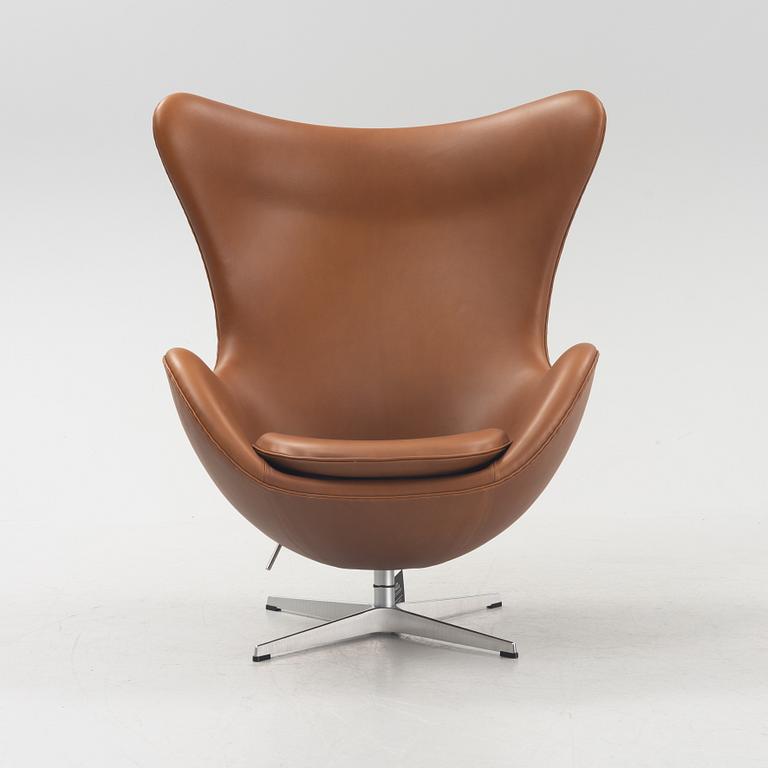 Arne Jacobsen, fåtölj, "Ägget", model 3316, Fritz Hansen, Danmark.