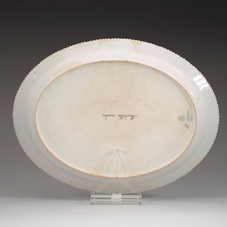 FAT, tre stycken, porslin. "Fauna Danica", Kunglig Dansk, 1900-tal.