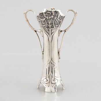 A sterling silver Art Nouveau-style vase, 20th Century.