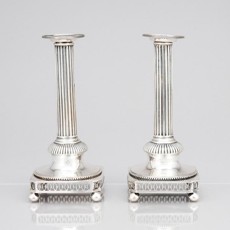 Pehr Zethelius, ljusstakar, ett par, silver, Stockholm 1795. Gustavianska.