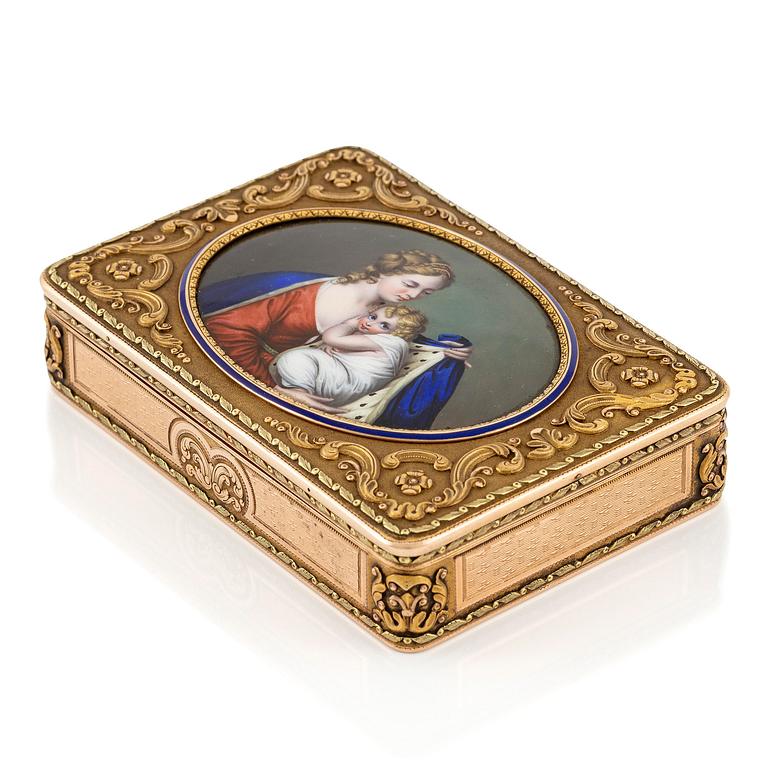 An early 19th century 14K gold box 'en deux couleurs' and enamel miniature, unmarked, possibly Switzerland.