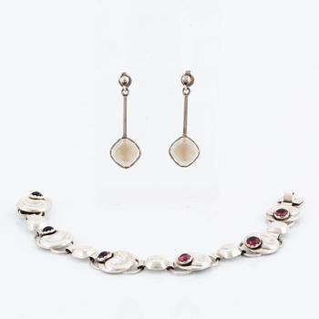 Earrings and bracelet, silver.