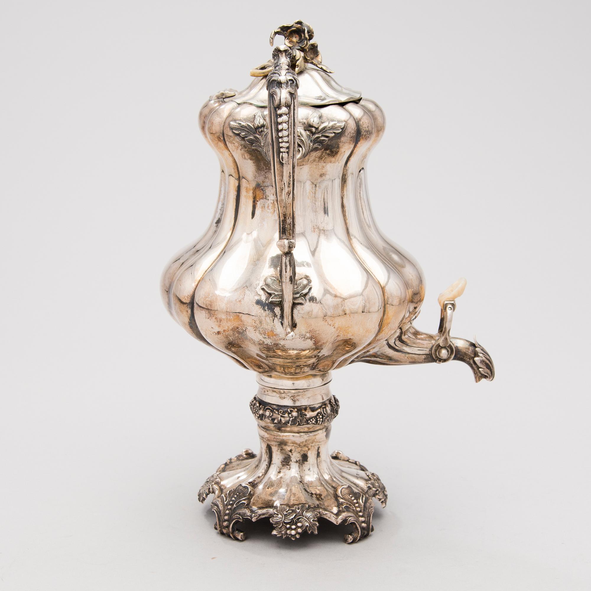 A Finnish neo rococo silver samovar by Anders Wilhelm Felixsson, Lovisa 1851.