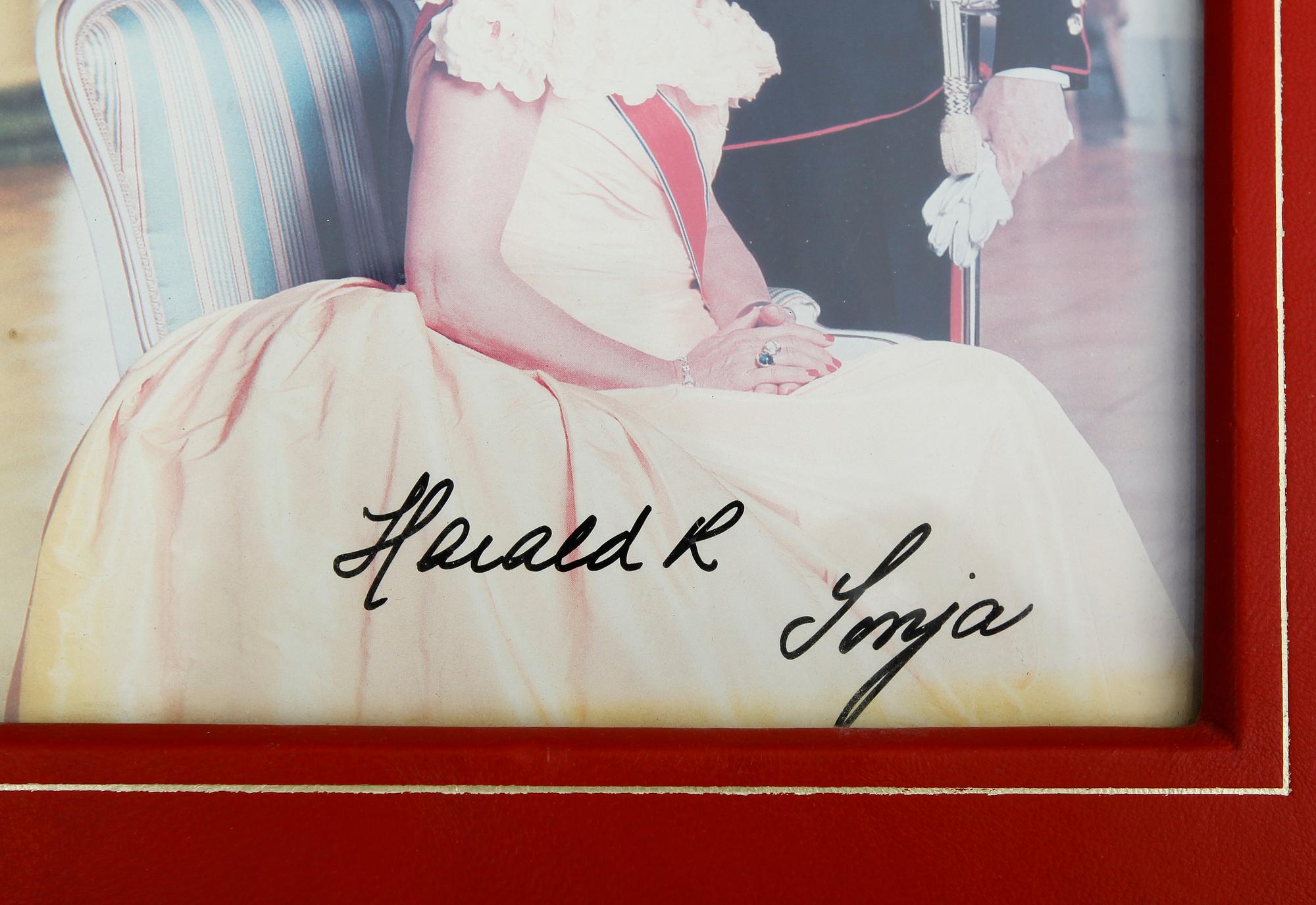 AUTOGRAFER, i tre ramar, bl a Stor-hertigen av Luxembourg.