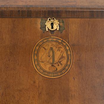 Sekretär, tillskriven Jonas Hultsten (mästare i Stockholm 1773-94), Gustaviansk.