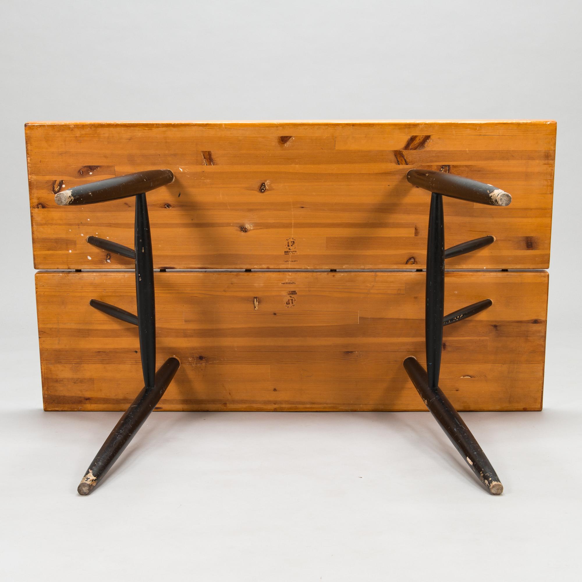 Ilmari Tapiovaara, Pöytä, "Pirkka", Laukaan Puu 1960-luku.