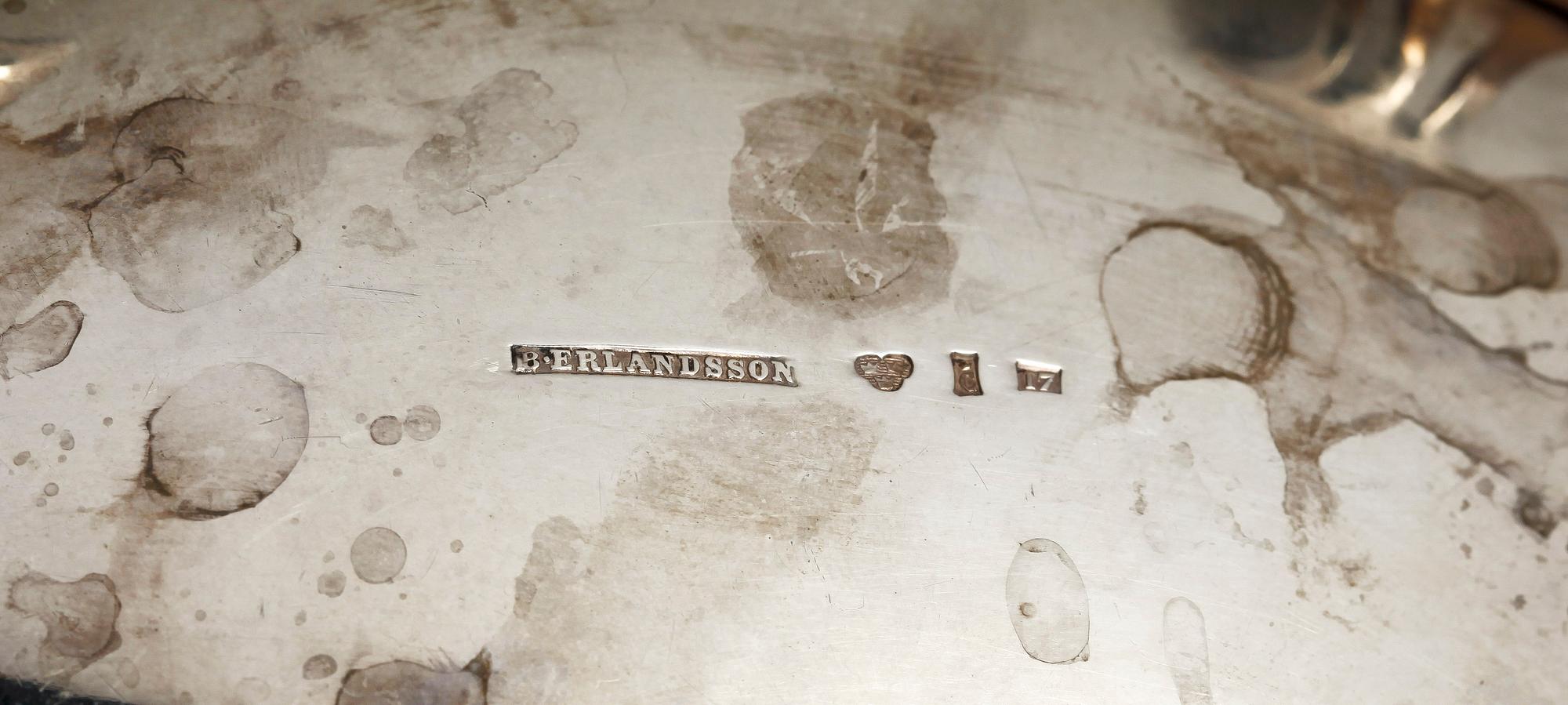 SÅSSNIPOR, ett par snarlika, silver, B.Erlandsson, Kristianstad 1911 resp John Pettersson eftr, Stockholm 1915. 534 gram.