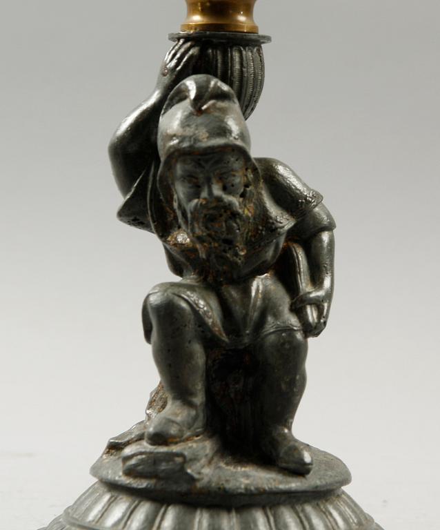 BORDSFOTOGENLAMPA, metall samt glas, 1800/1900-tal.