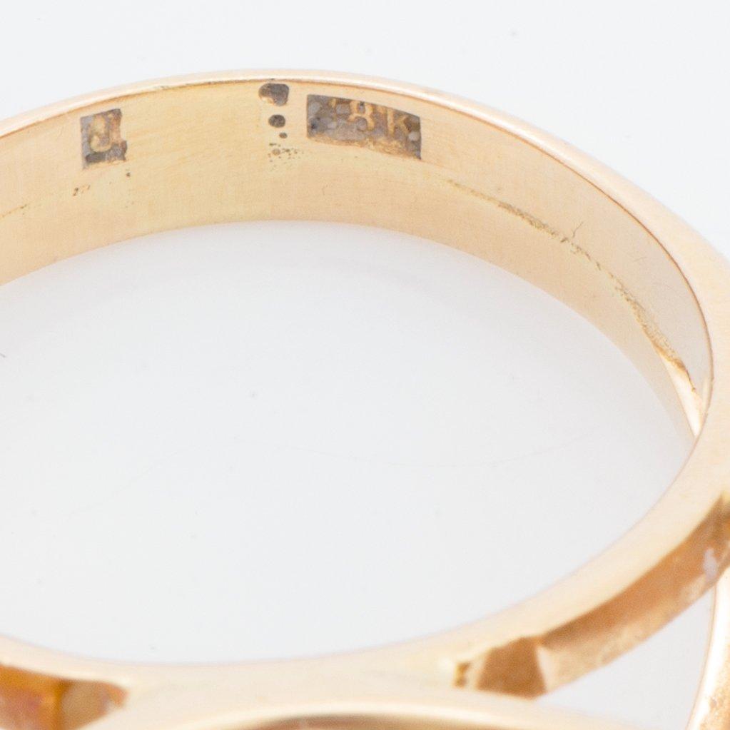 Ring 18K guld med en checkerslipad limefärgad kvarts.