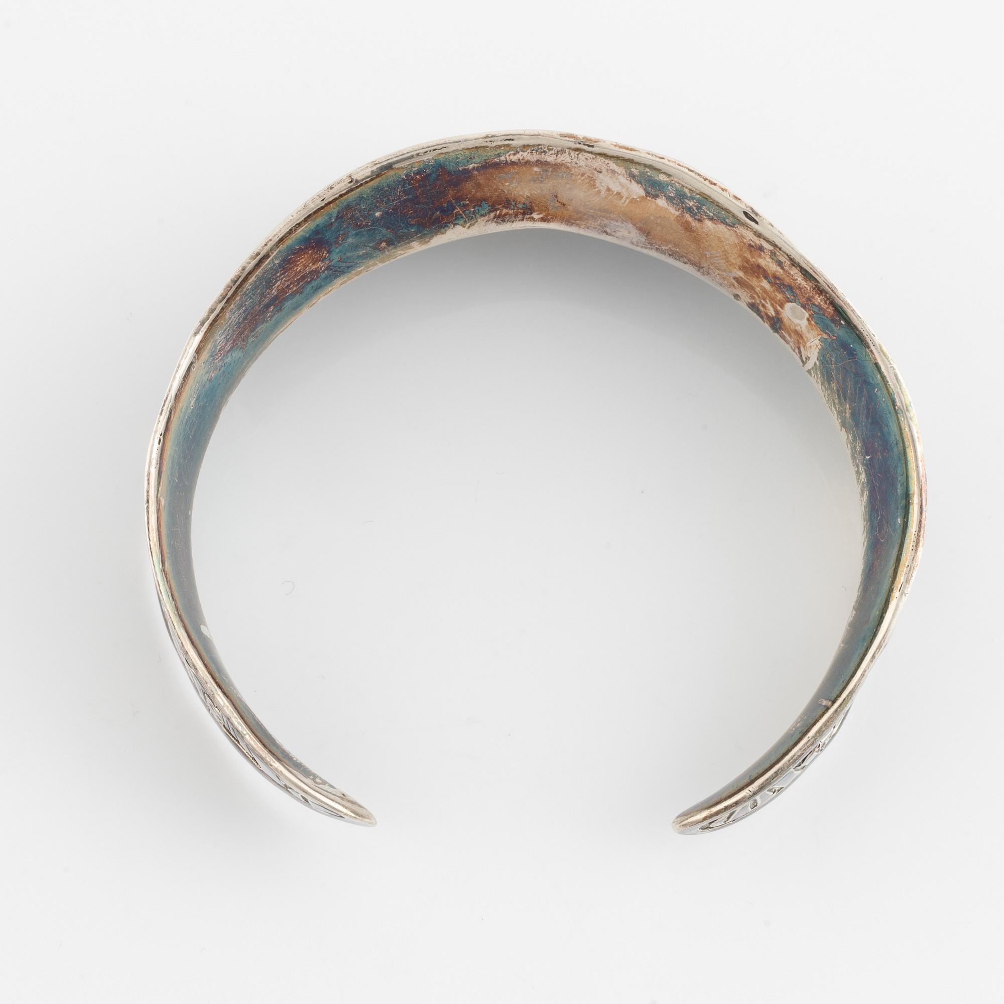 Silver bangle, Mexico.