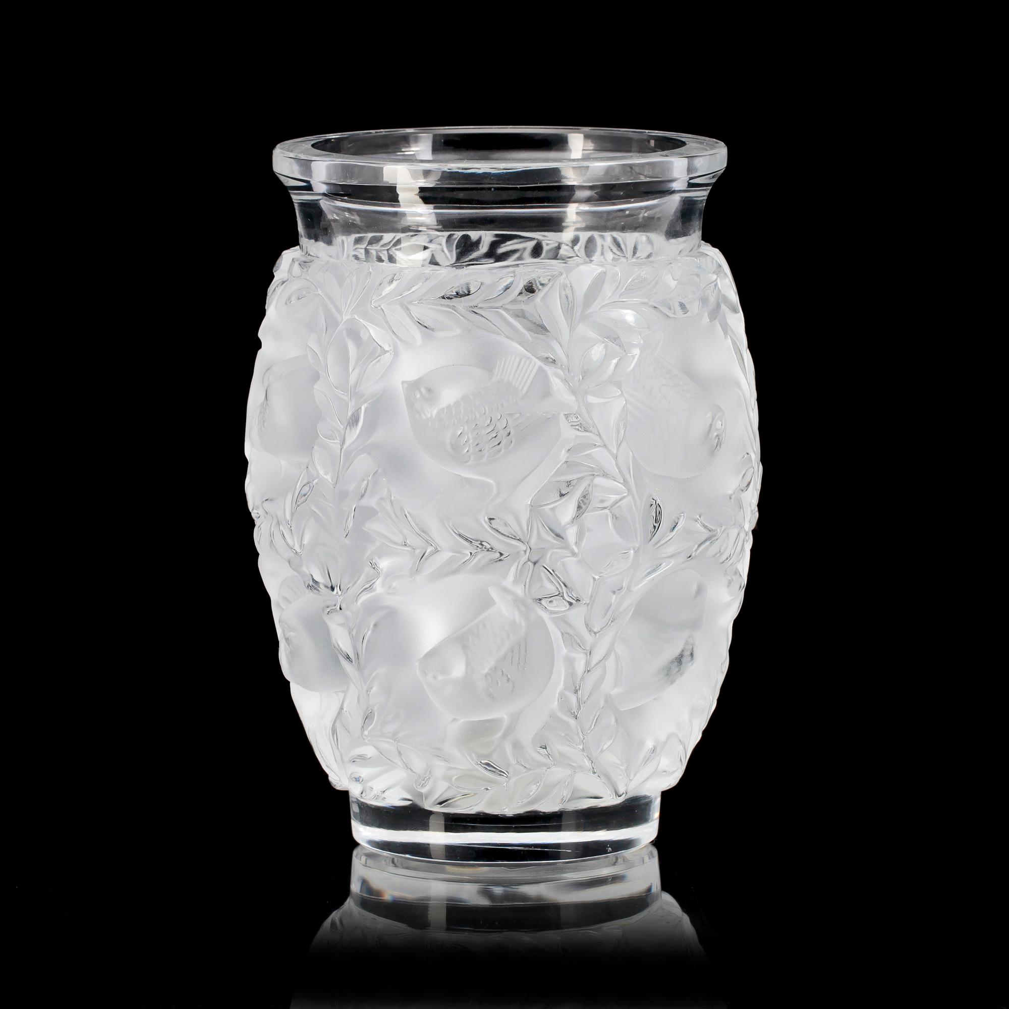 VAS, glas, "Bagatelle", Lalique, sign.